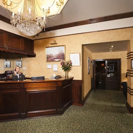 Hotell Eviston House 3*