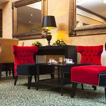 Eviston House كيلارني