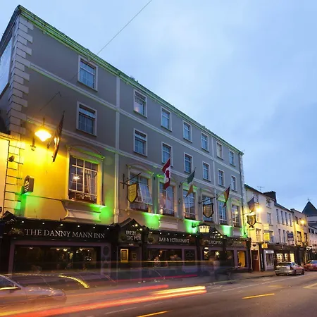Eviston House Hotell 3*