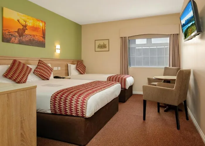 Otel Eviston House 3*