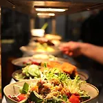 Eviston House 3*