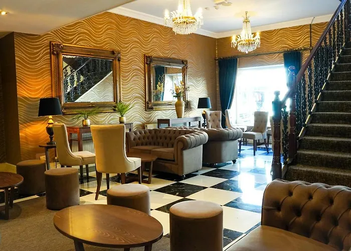 Eviston House